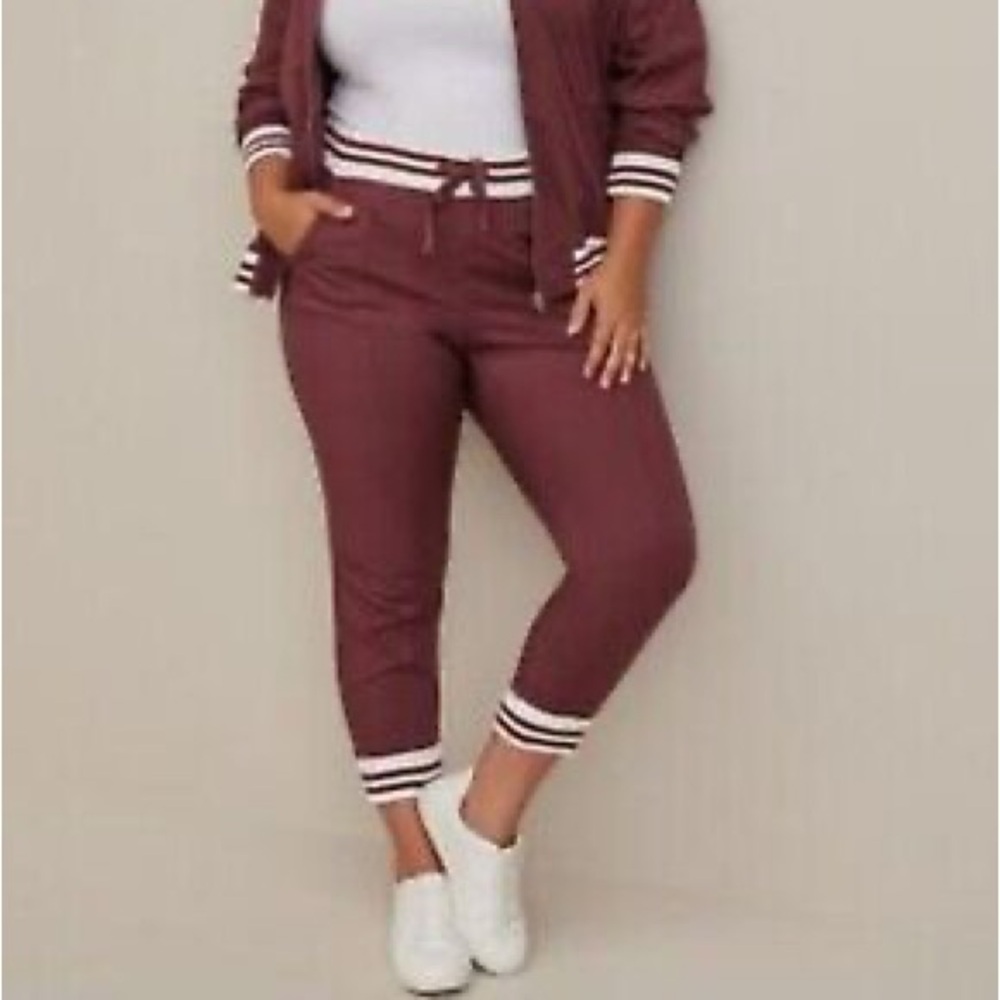 Torrid women’s jogger pants poplin sidestripe